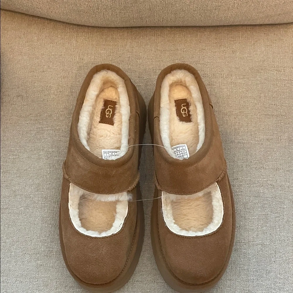 UGG Bea Mary Jane Platform Sandals- 10
